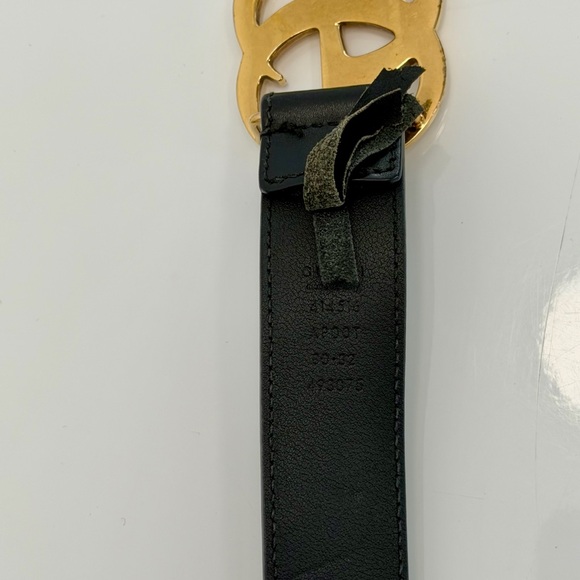 Gucci Black Belt with Gold GG Buckle - Picture 3 of 6